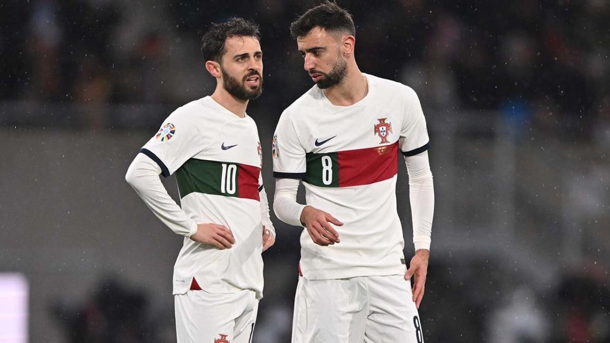 Portugese teamamtes Bruno Fernandes and Bernardo Silva